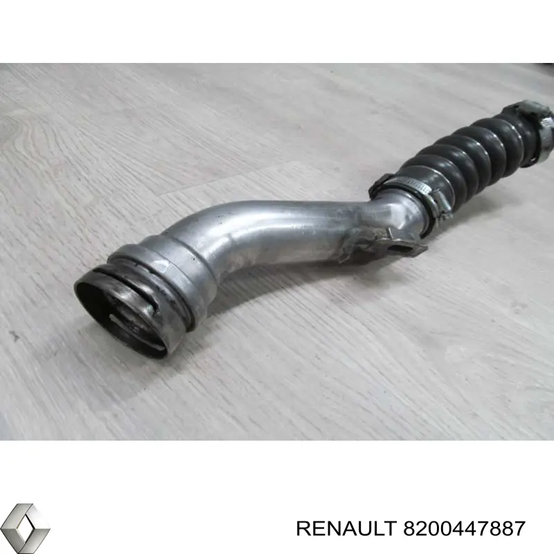 8200447887 Renault (RVI) tubo de ventilacion del carter (separador de aceite)