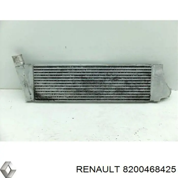 8200468425 Renault (RVI) radiador de aire de admisión