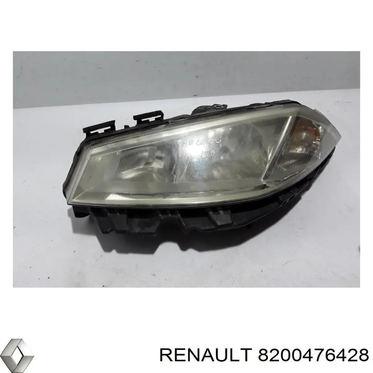 8200476428 Renault (RVI) Faros