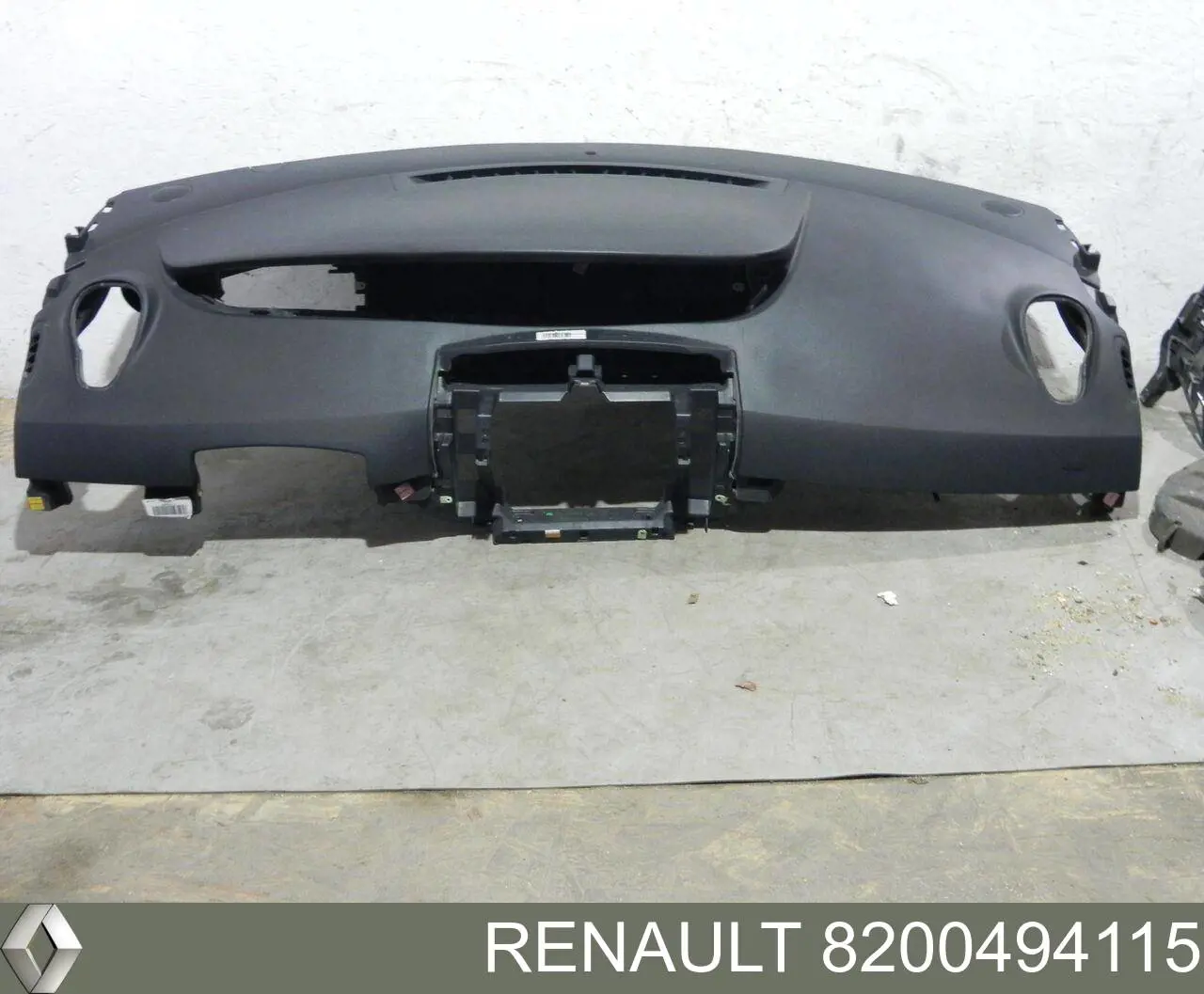 Salpicadero Renault (RVI) 8200494115 precio, desde 151,01 EUR