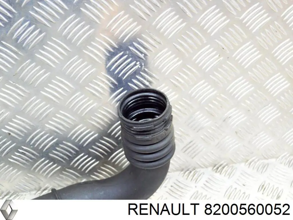 Tubo intercooler 8200560052 Renault (RVI)