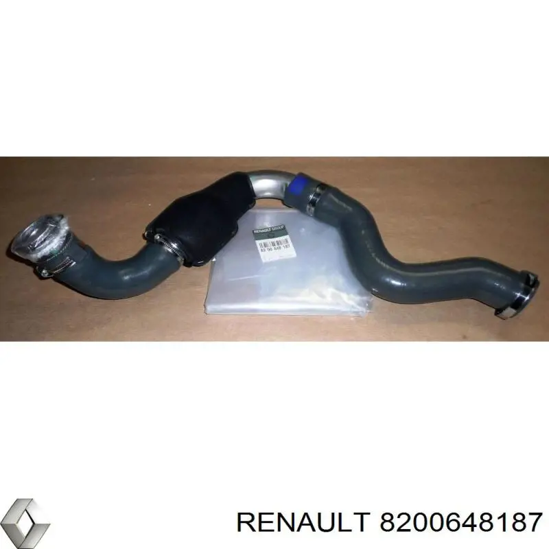 Tubo flexible de aire de sobrealimentación Renault (RVI) 8200648187