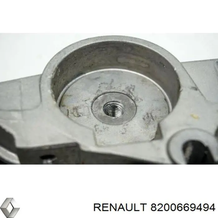 8200669494 Renault (RVI) Soporte alternador
