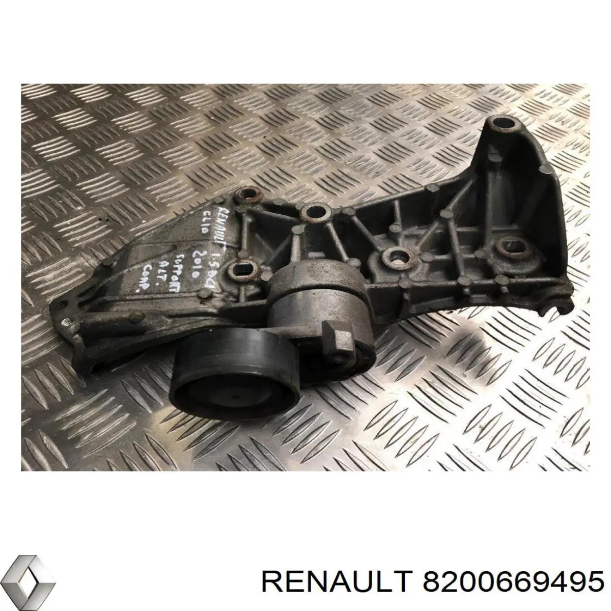 8200669495 Renault (RVI) soporte alternador