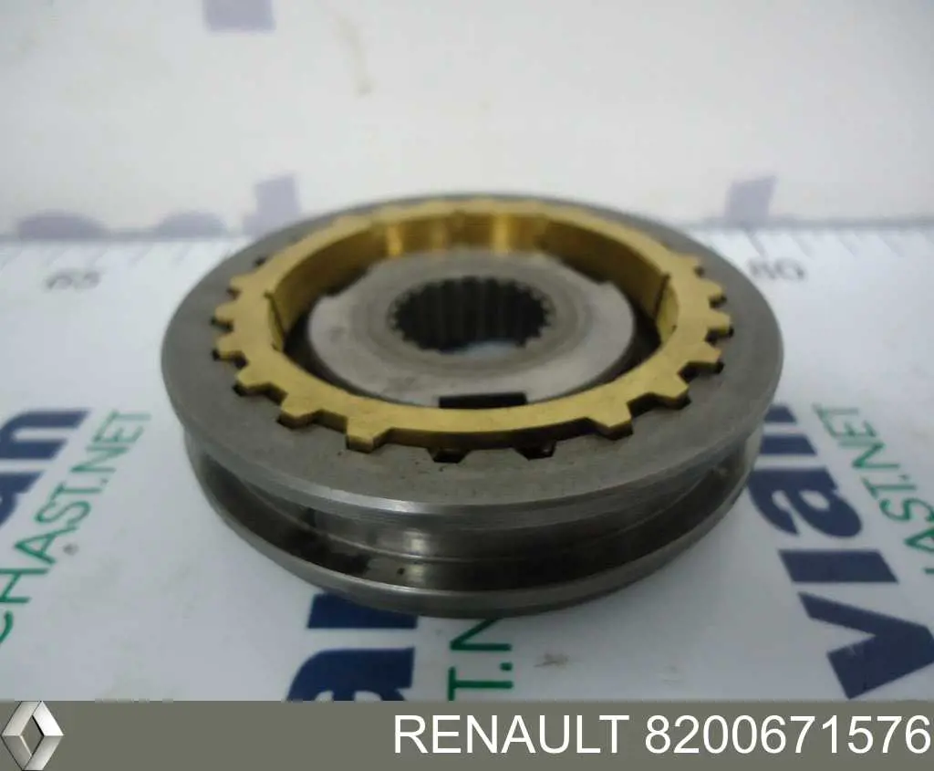  Renault (RVI) 8200671576 precio, desde  EUR