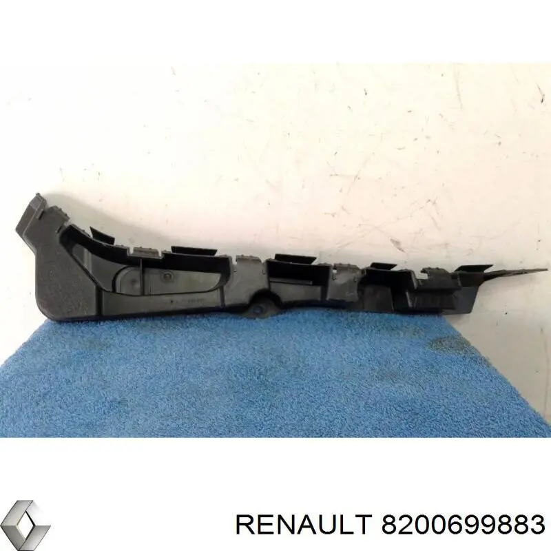 Comprar 8200699883 Renault (RVI) Soporte exterior derecho del parachoques trasero
