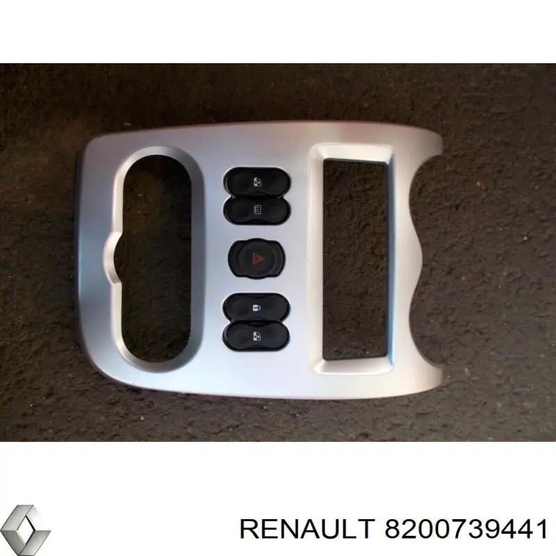 8200739441 Renault (RVI) moldura tablero de instrumentos "torpedo" central