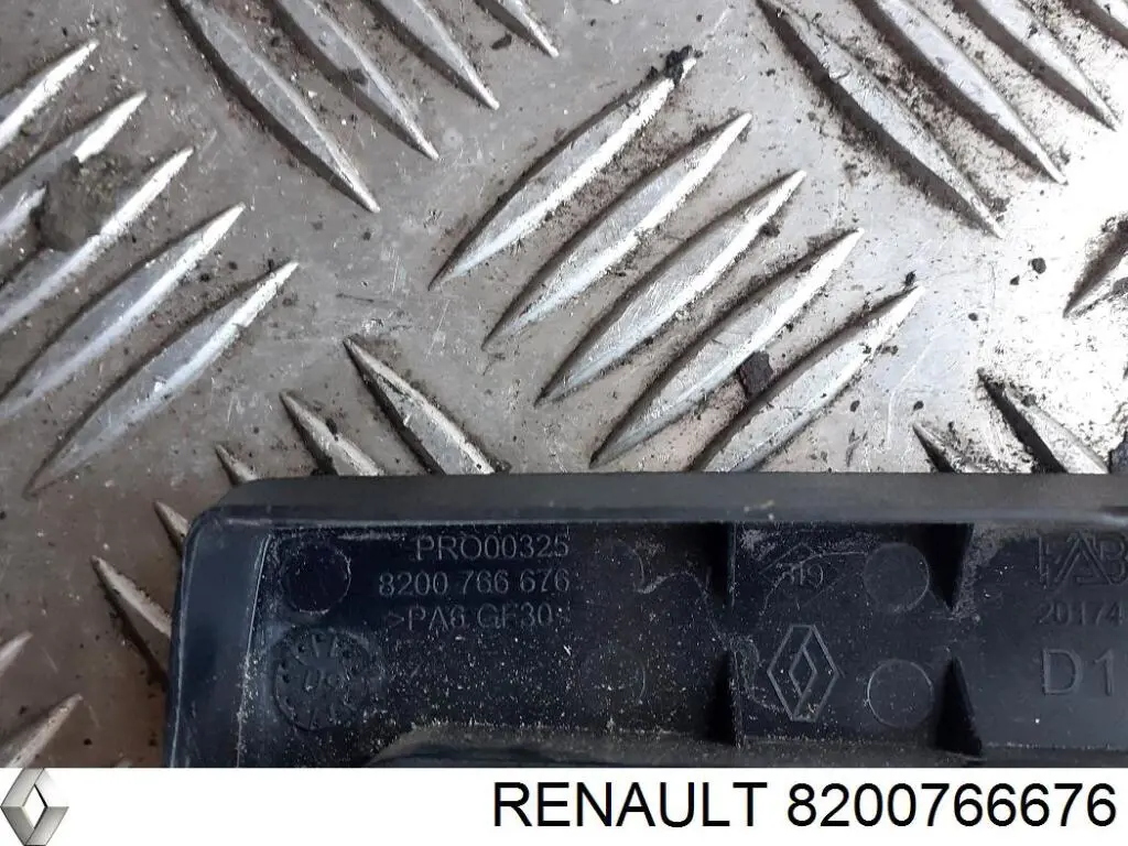 Manija interior derecha de puerta trasera batiente Renault (RVI) 8200766676 precio, desde 11,27 EUR