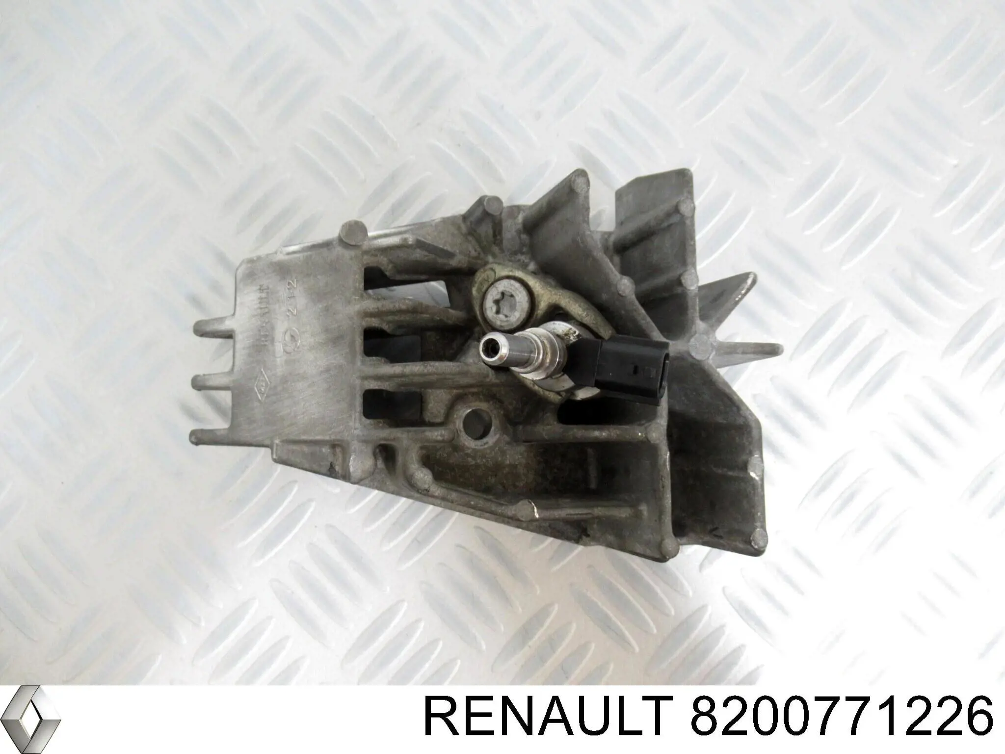 Soporte del inyector Nissan/Infiniti 8200771226 precio, desde 56,63 EUR