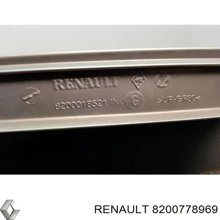 8200018521 Renault (RVI) guardabarros delantero izquierdo