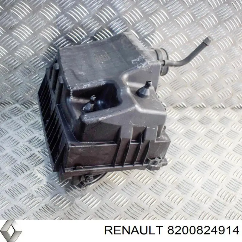 8200824914 Renault (RVI) caja del filtro de aire