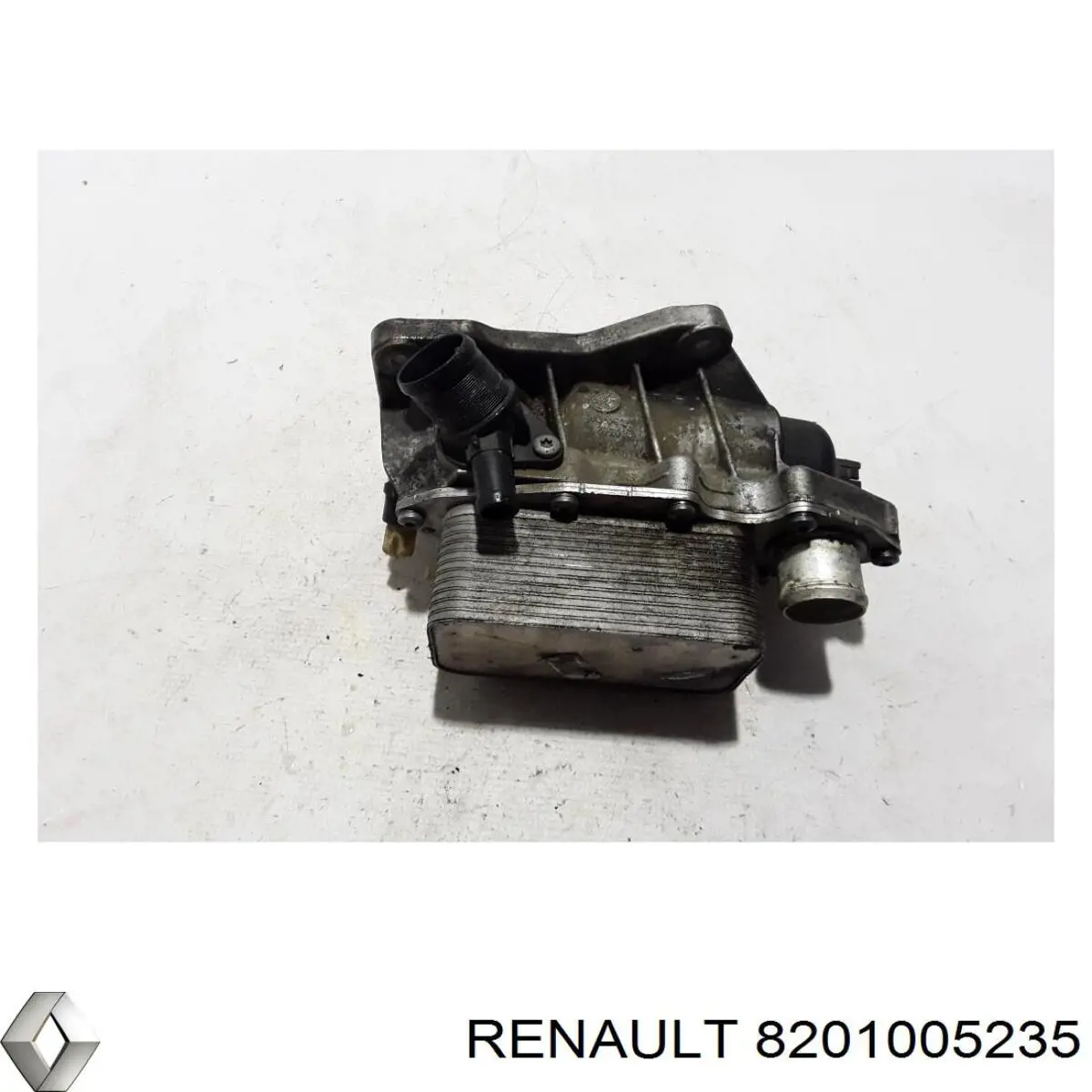8201005235 Renault (RVI) Portafiltro de aceite