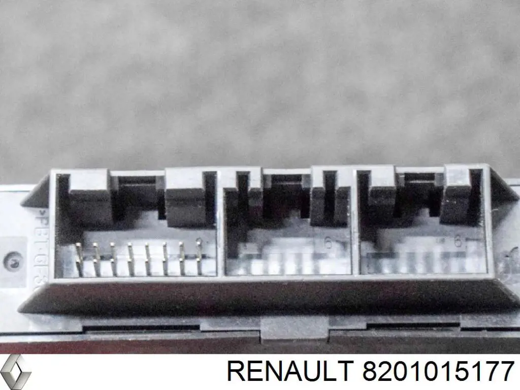Módulo de control del asistente de aparcamiento Renault (RVI) 8201015177 precio, desde 66,34 EUR