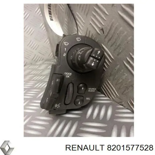 Comprar 8201577528 Renault (RVI) Conmutador derecho de la columna de dirección