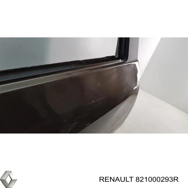 Puerta trasera derecha Renault (RVI) 821000293R