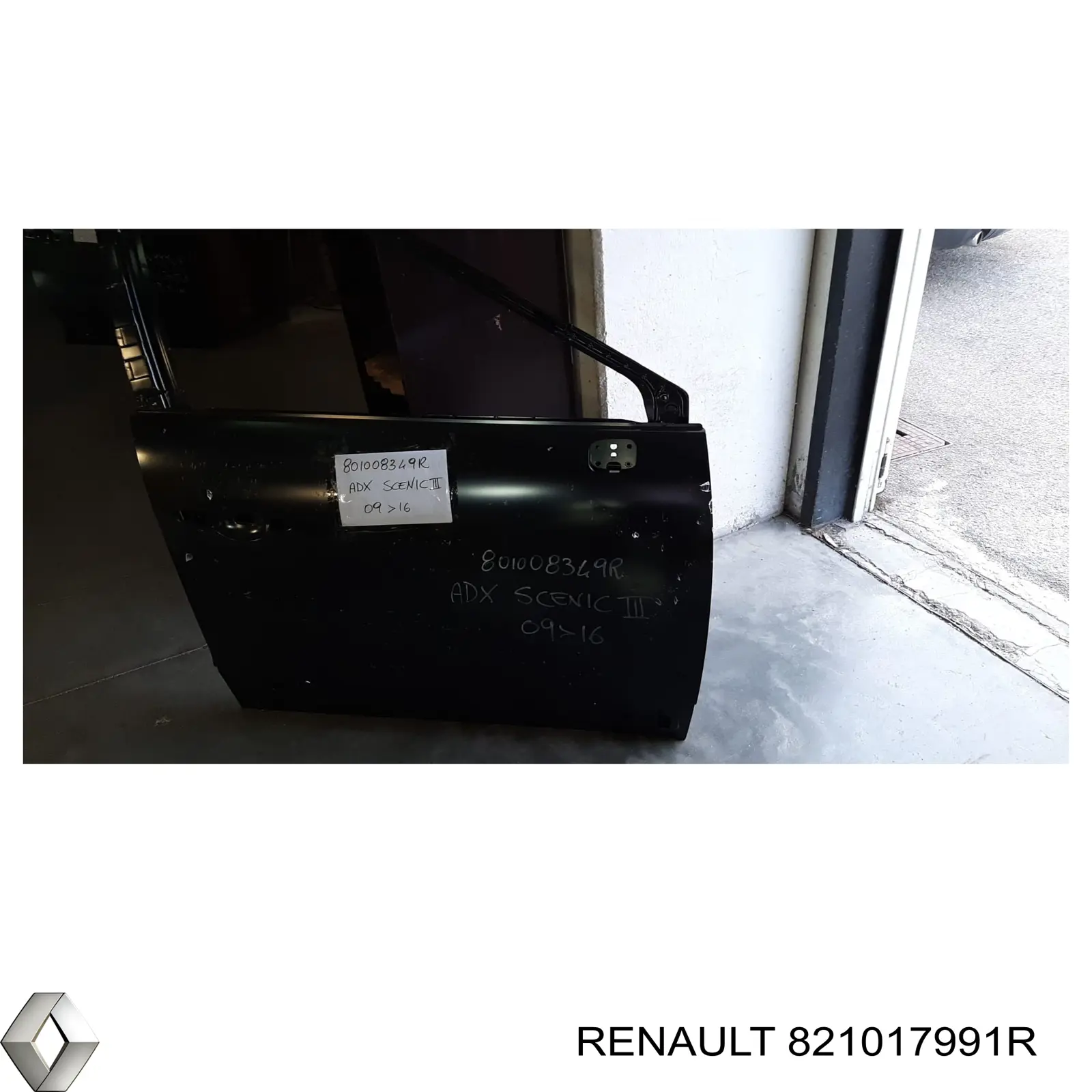 Puerta trasera izquierda 821017991R Renault (RVI)