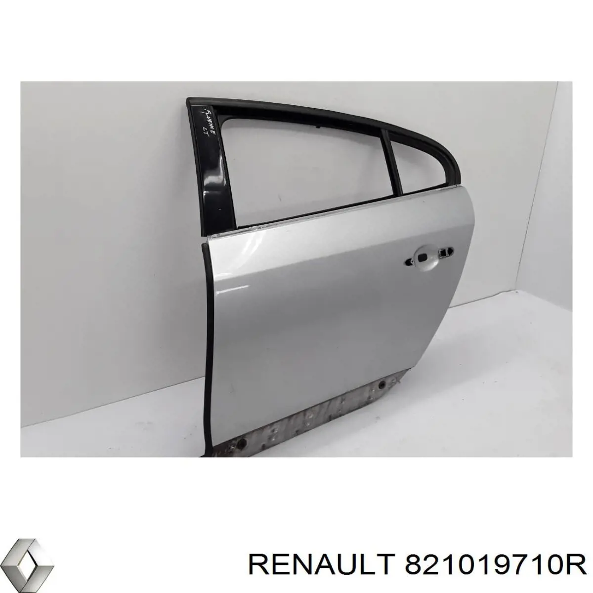 Puerta trasera izquierda para Renault Fluence (L3)