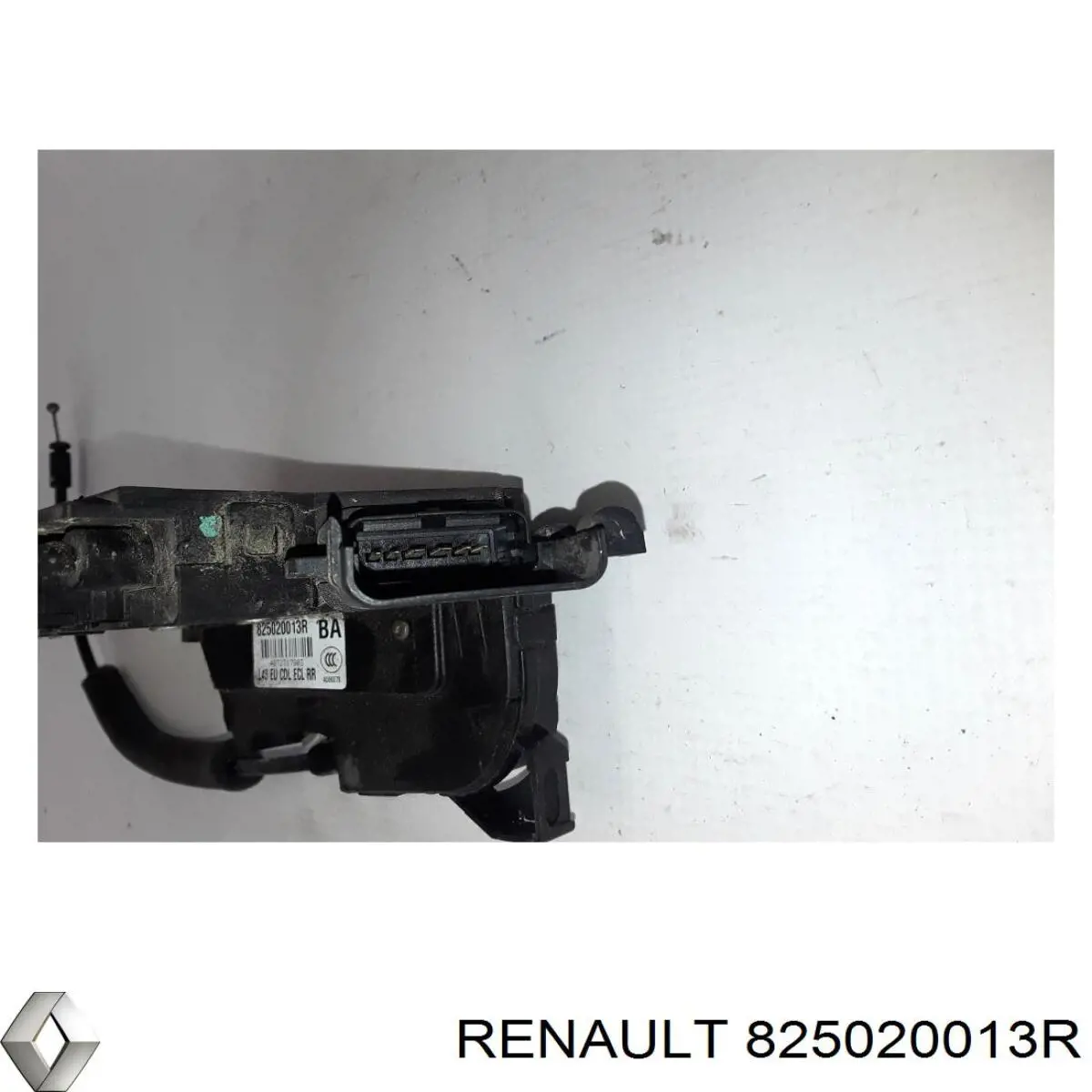 Comprar 825020013R Renault (RVI) Cerradura de puerta trasera izquierda