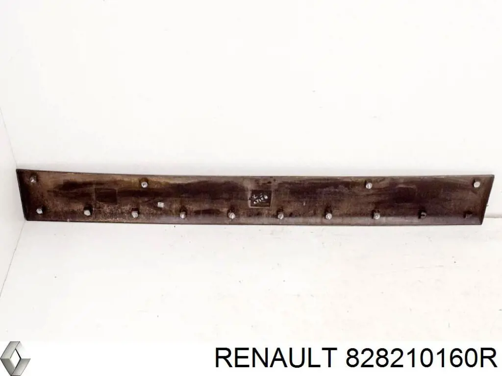 828210160R Renault (RVI) moldura de puerta corrediza