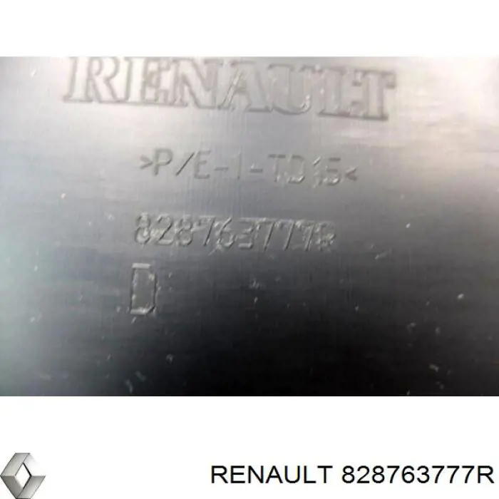 Comprar 828768754R Renault (RVI) Embellecedor de puerta trasera derecha