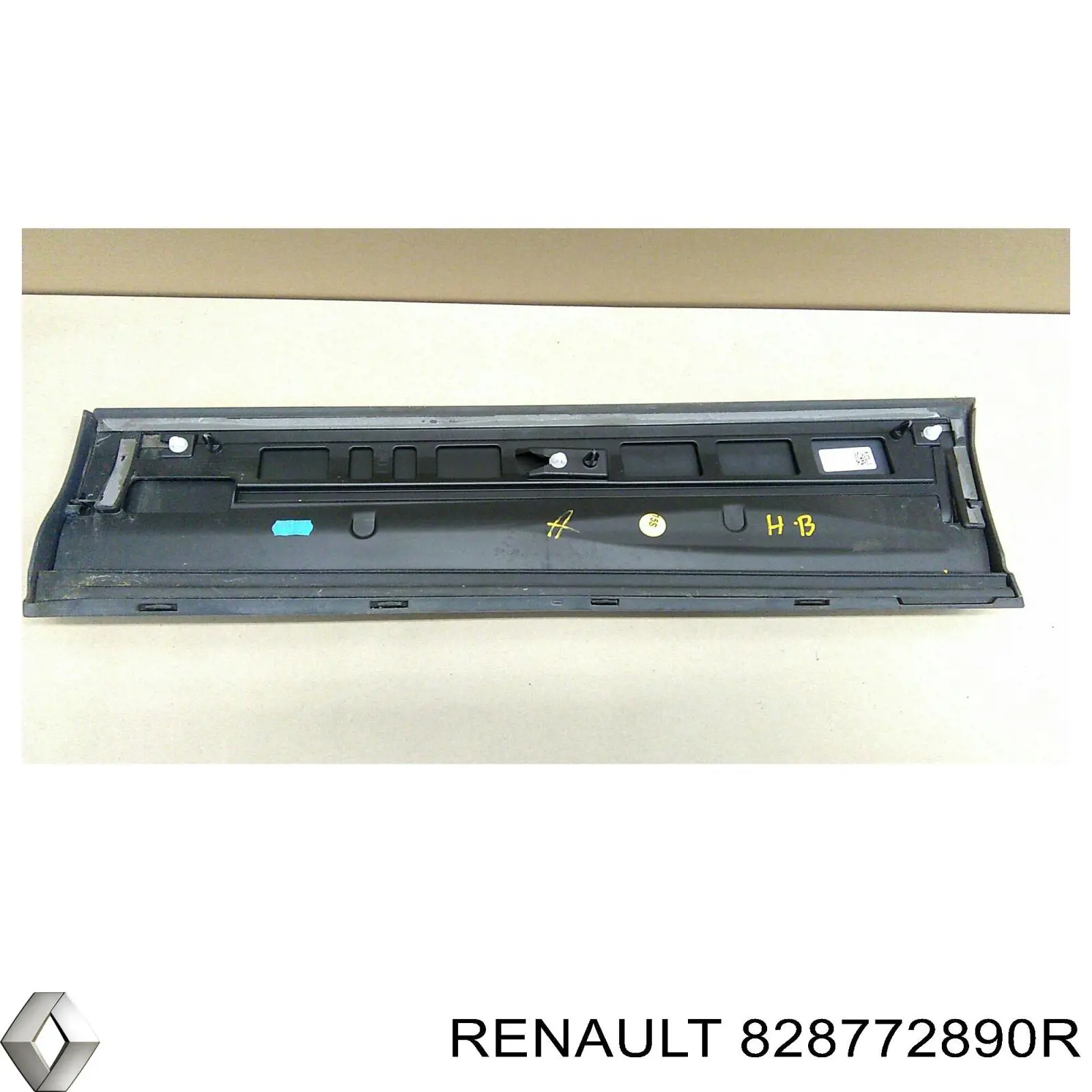 Moldura inferior de puerta trasera izquierda 828772890R Renault (RVI)