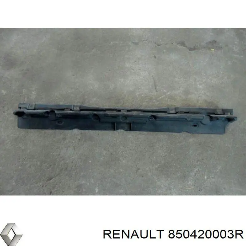 850420003R Renault (RVI) soporte de parachoques trasero central