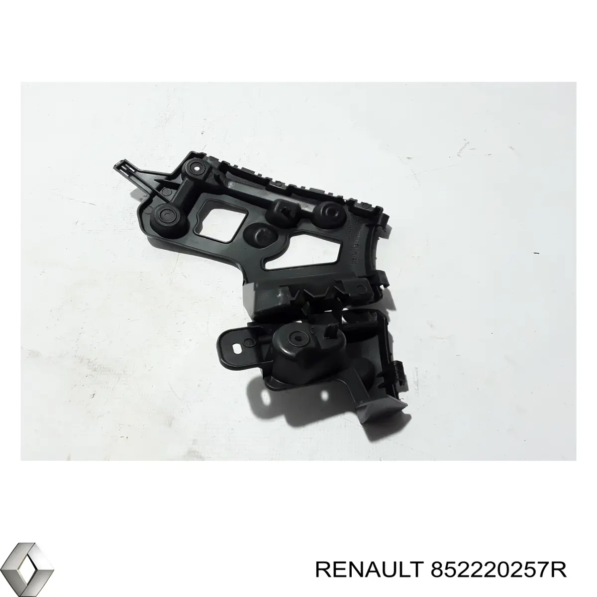 852220257R Renault (RVI) Soporte del paragolpes trasero derecho