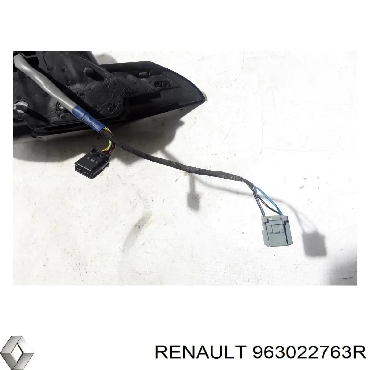 Espejo de retrovisor izquierdo 963022763R Renault (RVI)