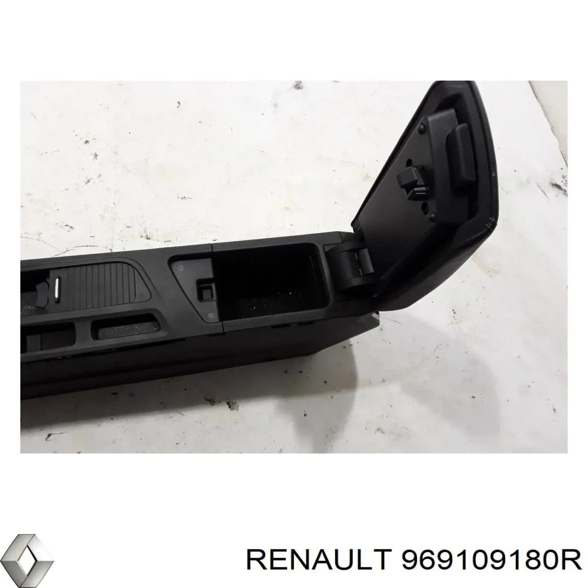 Consola central del panel de control Renault (RVI) 969109180R precio, desde 100,19 EUR
