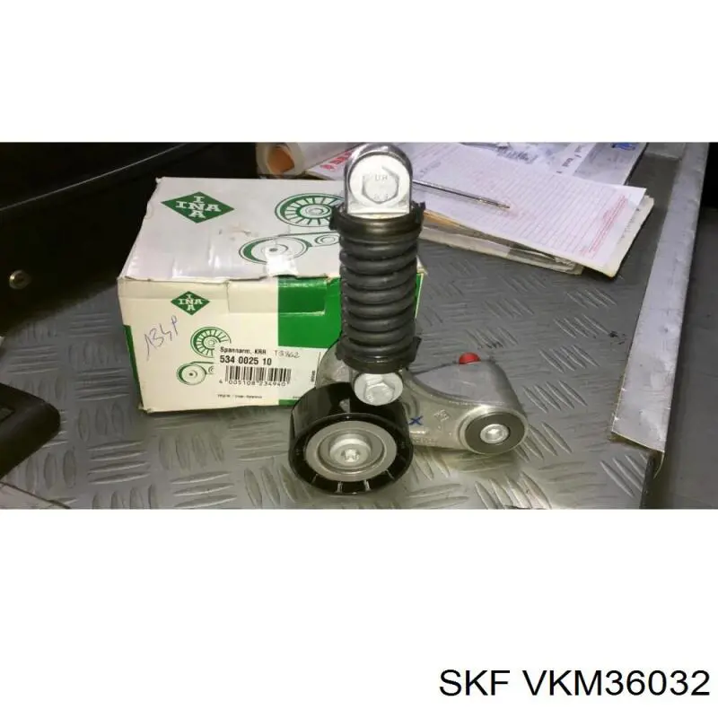 Tensor de la correa trapecial poli v SKF VKM36032