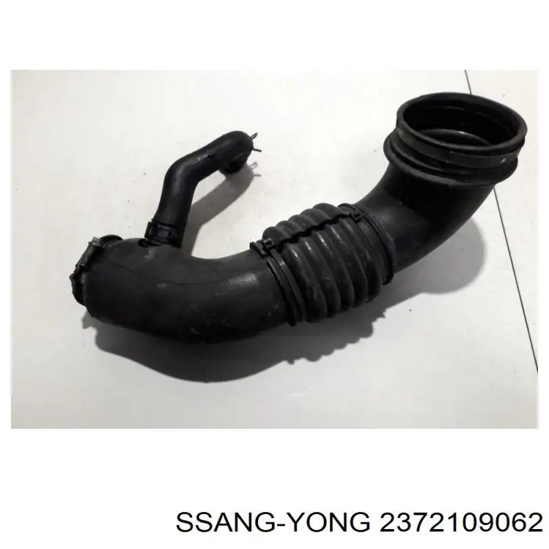 Manguito de aire del medidor de masa de aire Ssang Yong 2372109062 precio, desde  EUR