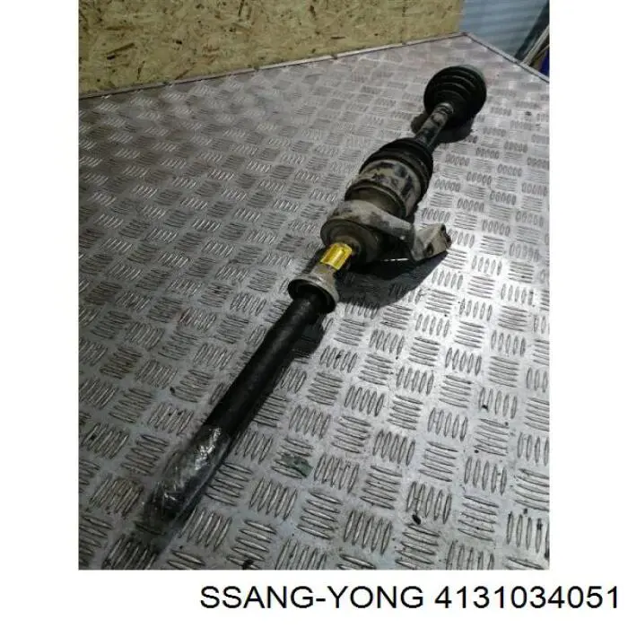 4131034051 Ssang Yong árbol de transmisión delantero derecho