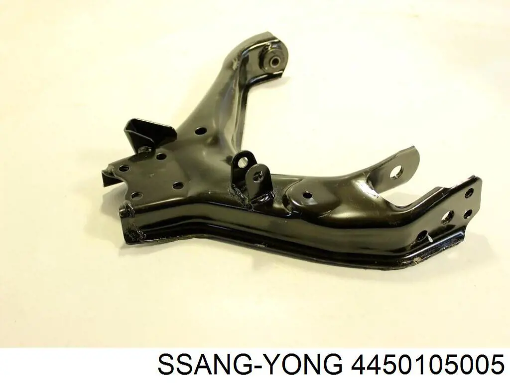 Brazo inferior izquierdo de la suspensión delantera Ssang Yong 4450105003 precio, desde 52,27 EUR