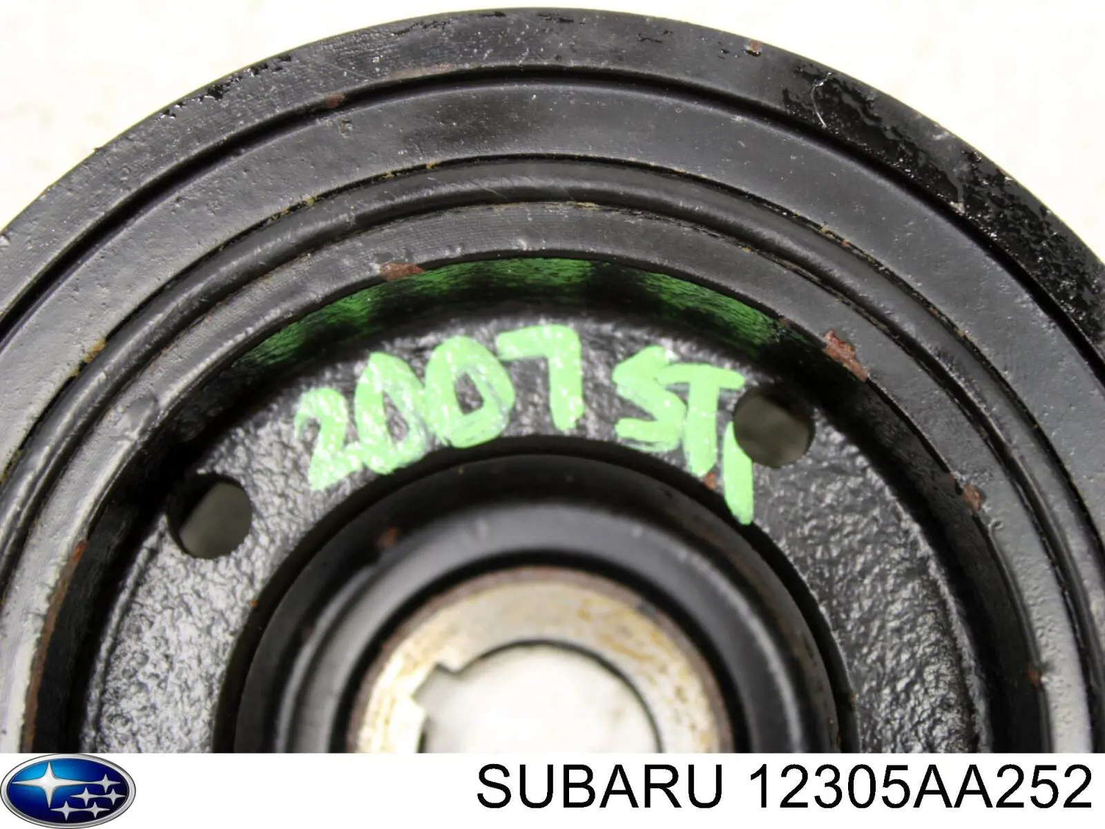 12305AA252 Subaru polea de cigüeñal