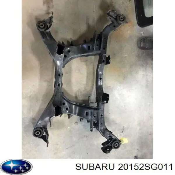 20152SG010 Subaru Subchasis trasero soporte motor
