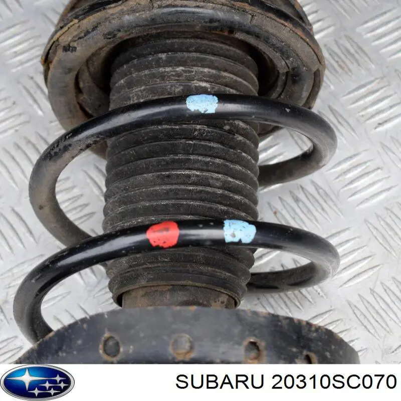 Amortiguador delantero izquierdo 20310SC070 Subaru