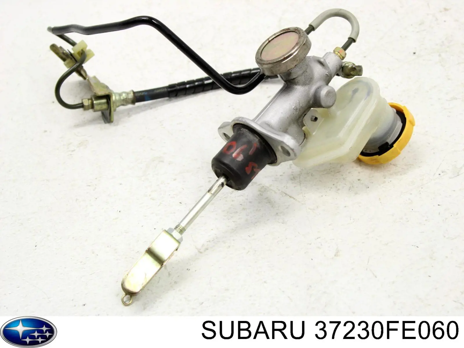 Cilindro maestro de embrague 37230FE060 Subaru