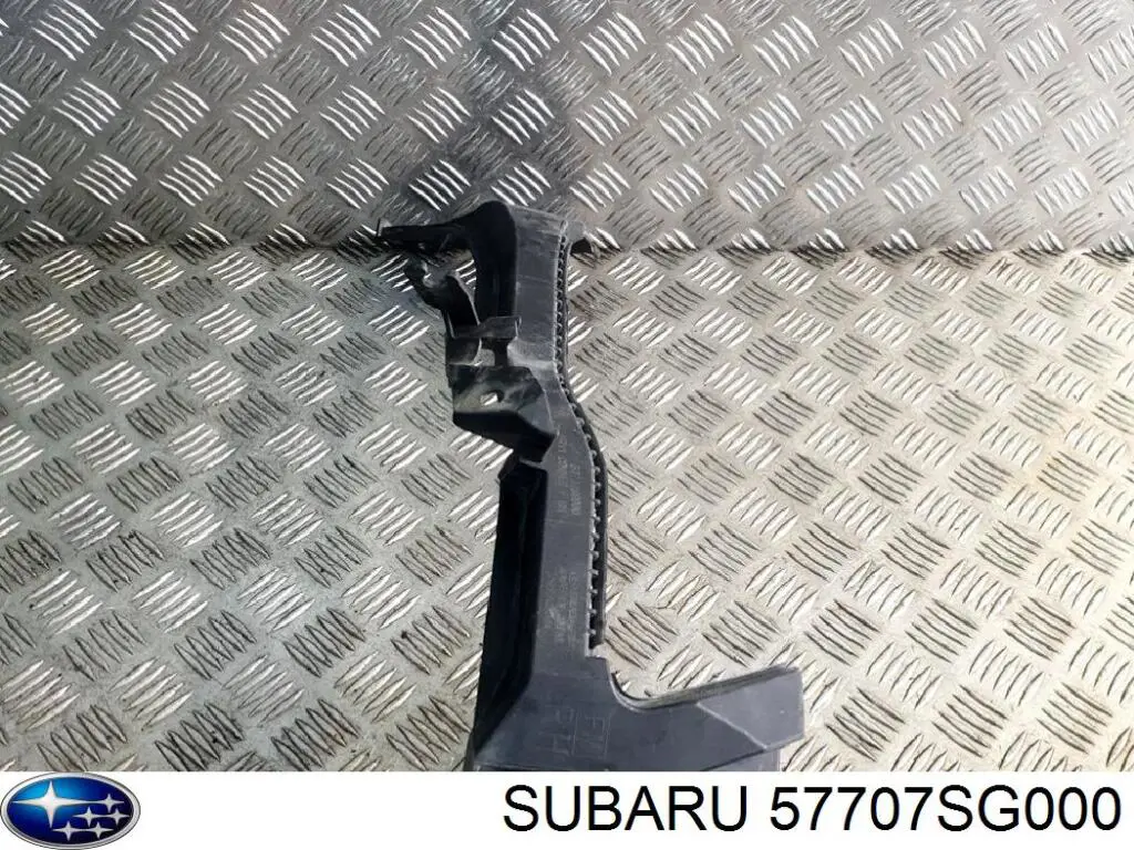 Soporte de fijación del faro delantero derecho Subaru 57707SG000 precio, desde 19,46 EUR
