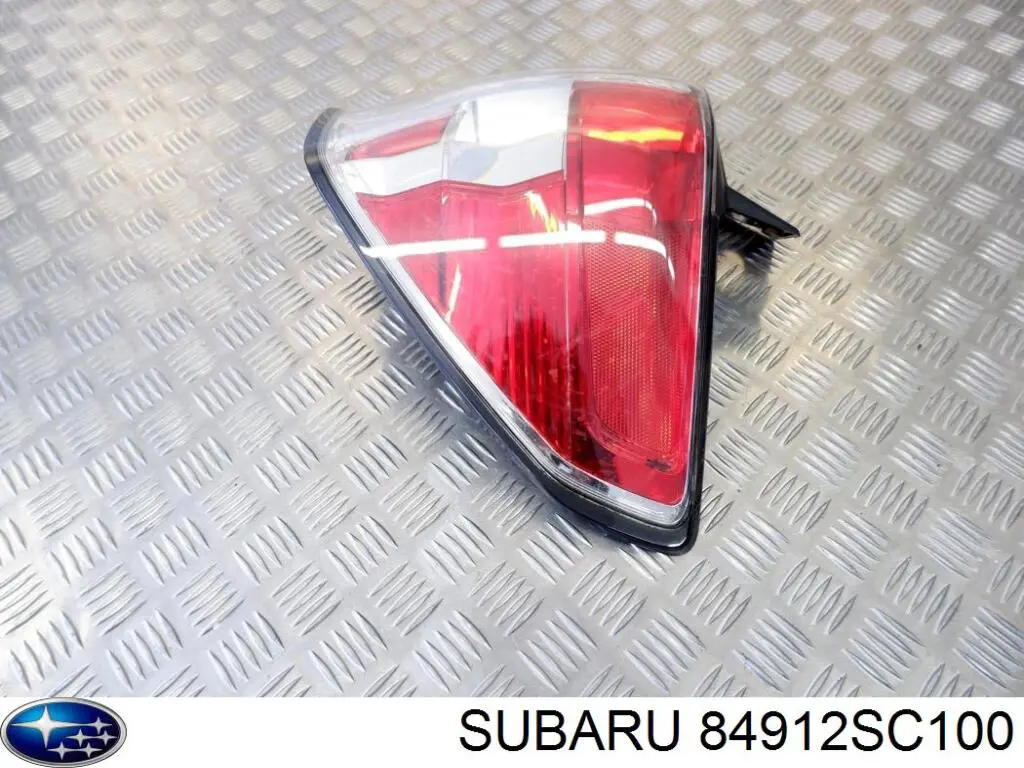 84912SC100 Subaru piloto posterior derecho