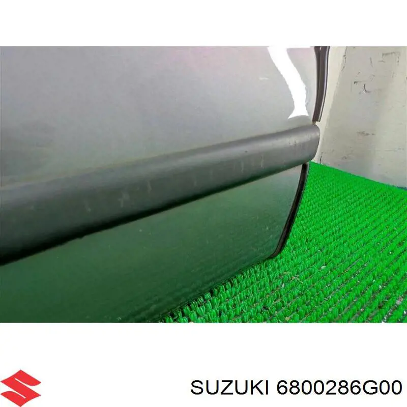 Comprar 6800286G00 Suzuki Puerta delantera izquierda