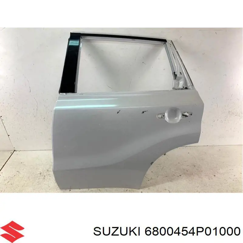 6800454P01000 Suzuki Puerta trasera izquierda