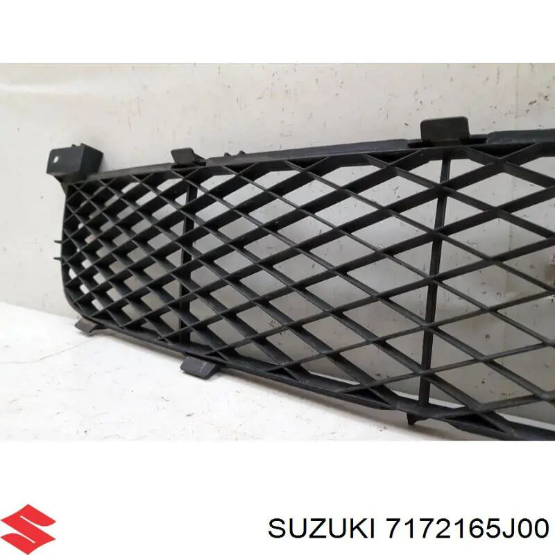 Rejilla central del parachoques delantero 7172165J00 Suzuki
