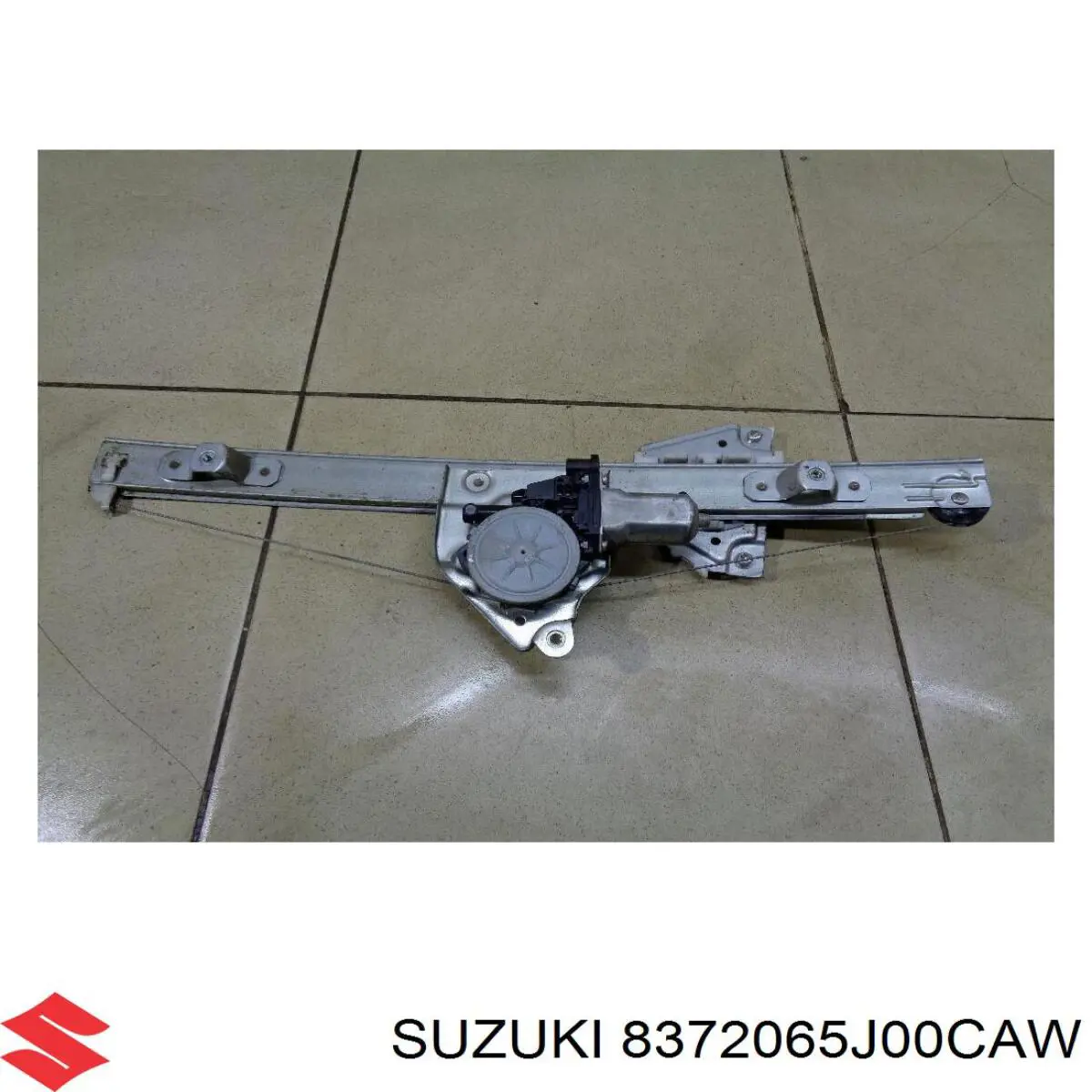 Comprar 8372065J00CAW Suzuki Guarnecido interior de puerta delantera izquierda