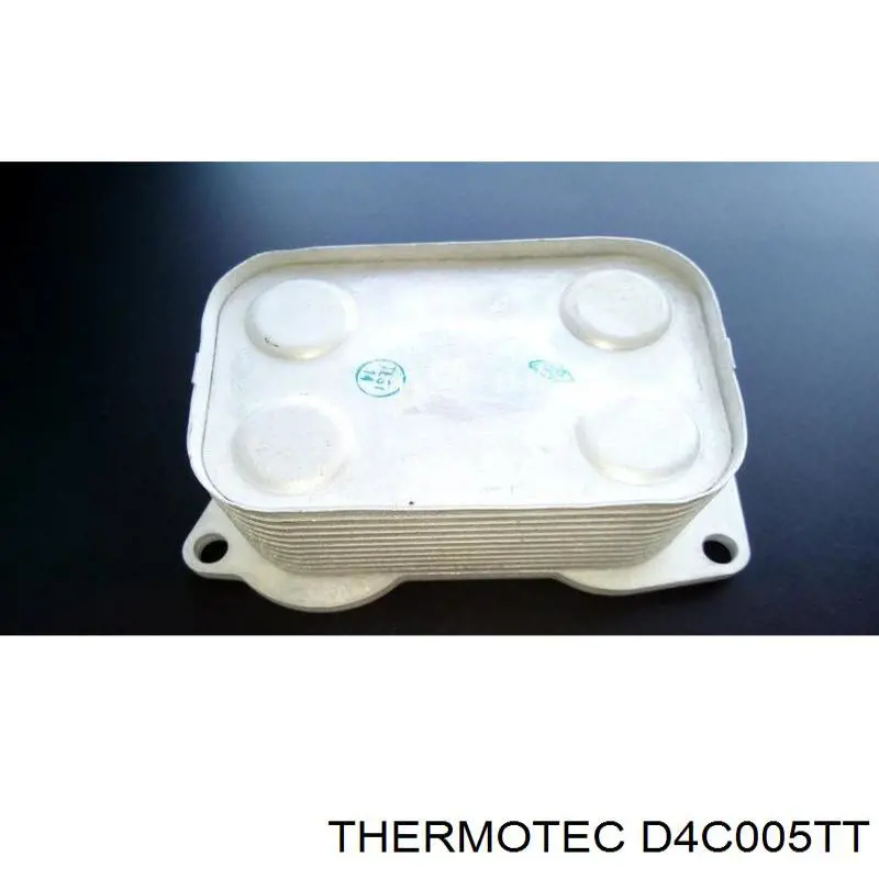 D4C005TT Thermotec radiador de aceite, bajo de filtro