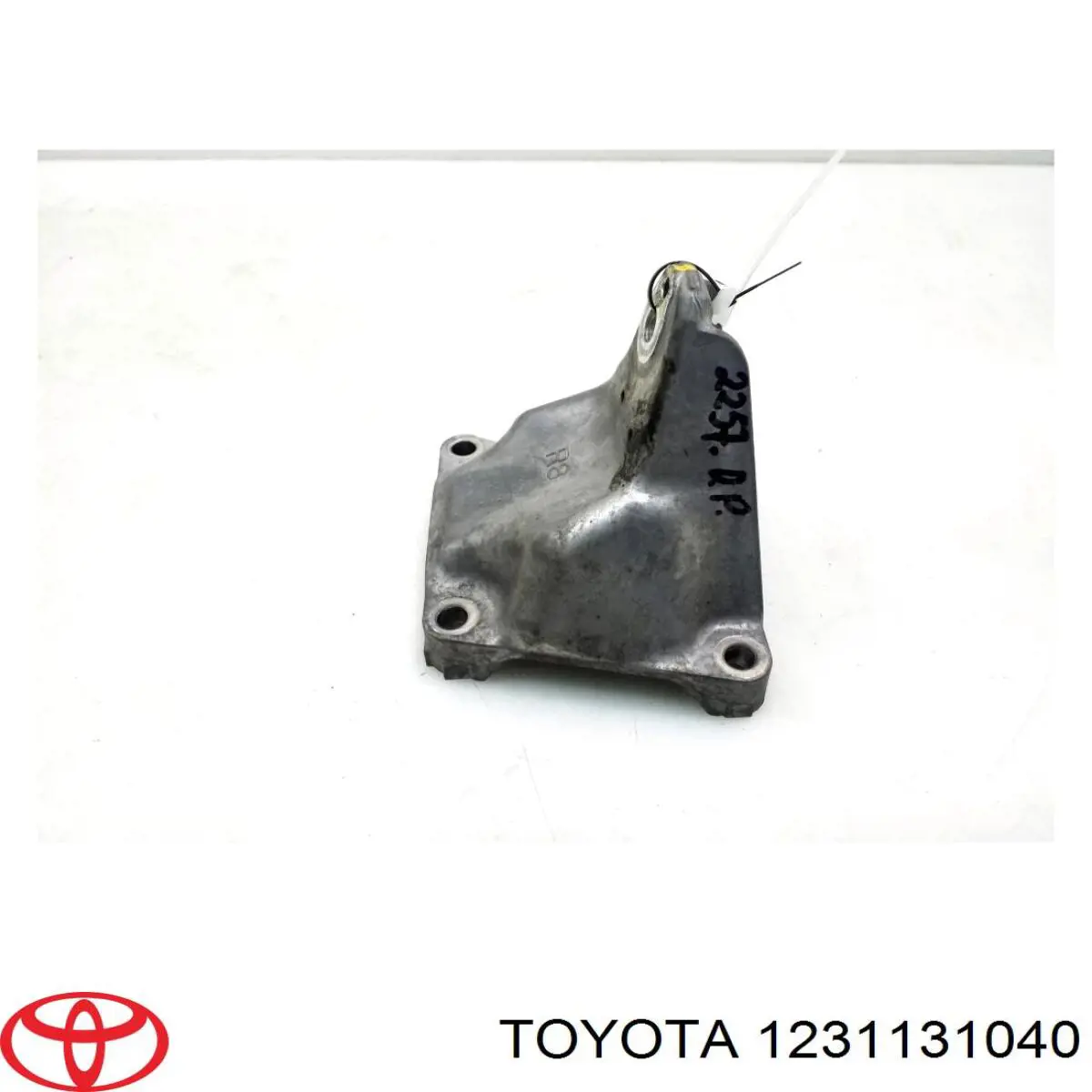 1231131040 Toyota soporte para taco de motor derecho