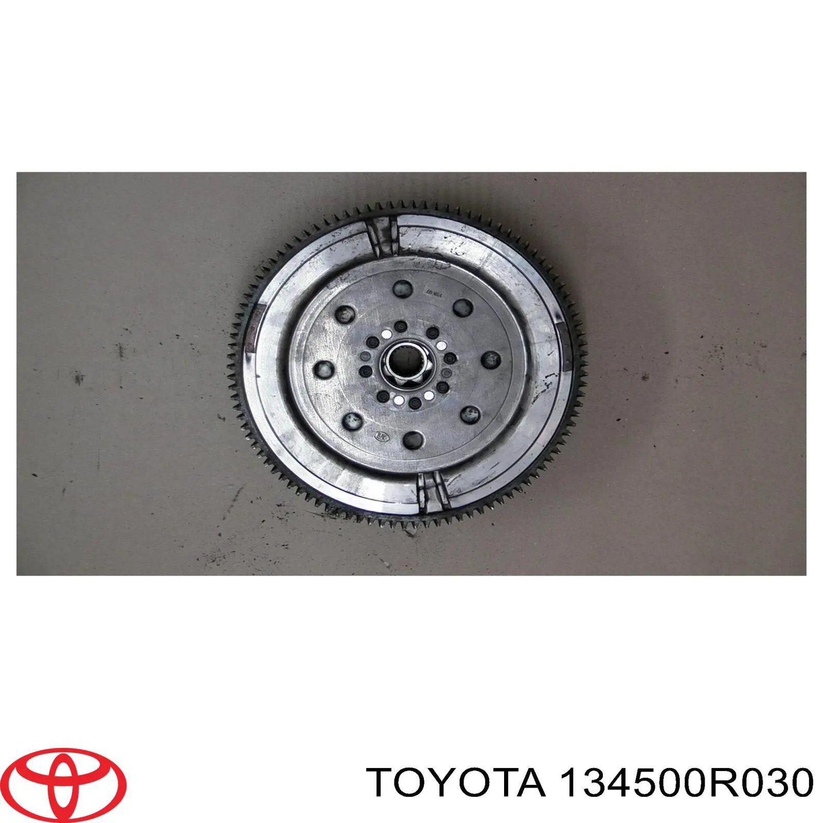 134500R030 Toyota volante motor