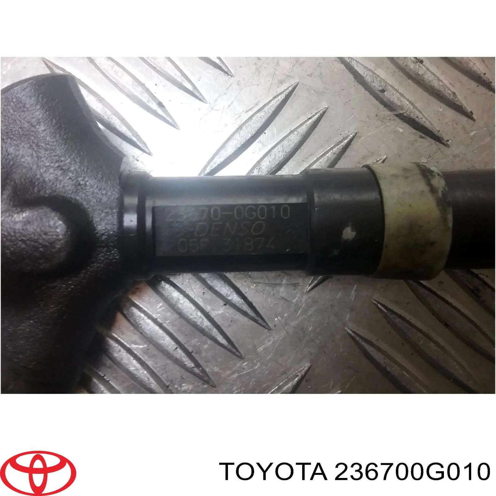 236700G010 Toyota inyector