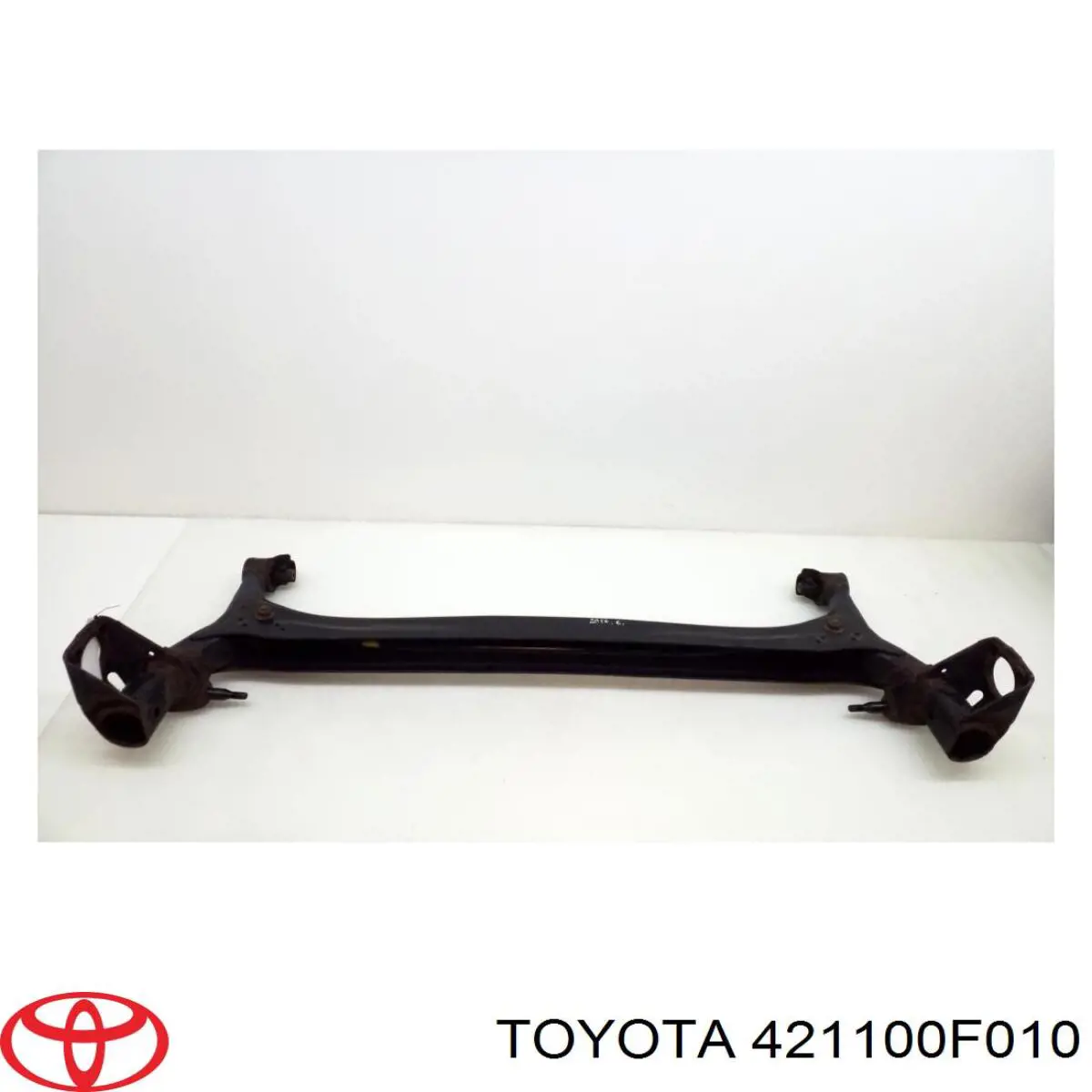 Subchasis trasero soporte motor Toyota 421100F010 precio, desde 216,19 EUR