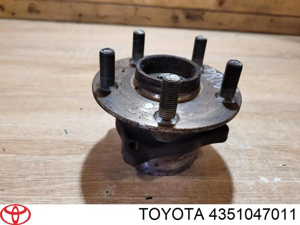 Cubo de rueda delantero Toyota Prius NHW20