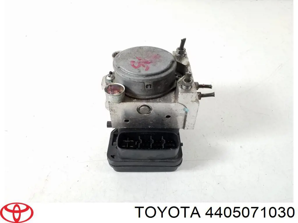 Comprar Módulo ABS Toyota Hilux  KUN25